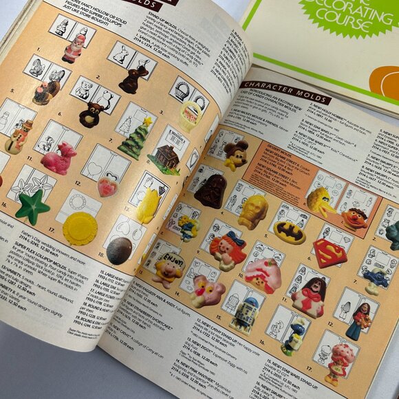 Vintage Lot Wilton Cake Decorating Method Course Yearbook Candy Making Booklet - Picture 4 of 13